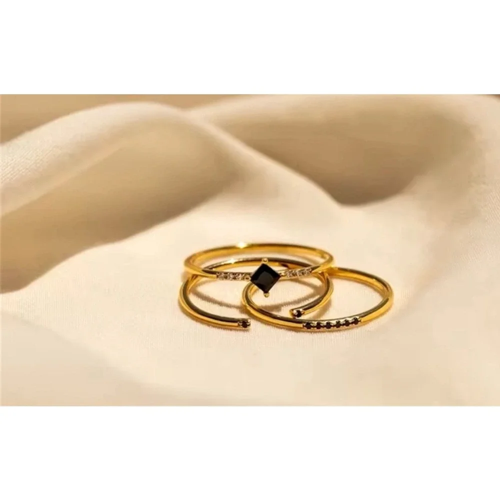 NEW Women's Dainty 14k Gold Plated S925 Black‎ Melee Diamond Ring Size 6